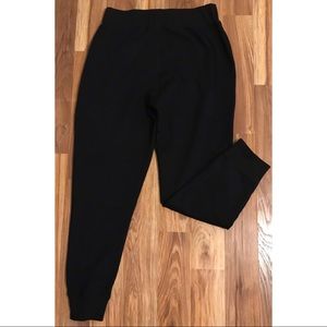 Lady’s sweat pants
